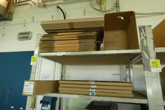 Lot papier traceur/cadres alu/carton