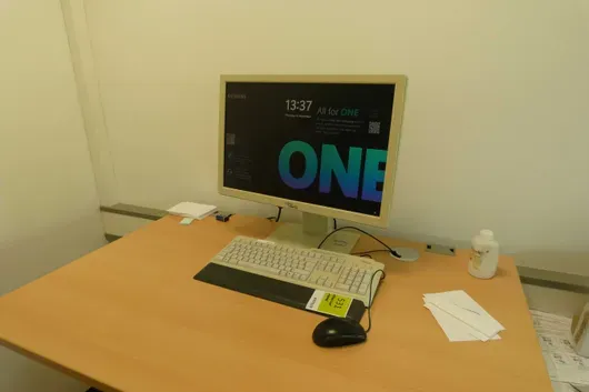Moniteur Fujitsu + souris