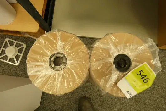 2x Packpapierrolle