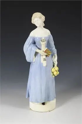 Dame in lichtblauwe jurk. Wiener Manufaktur Friedrich Goldscheider