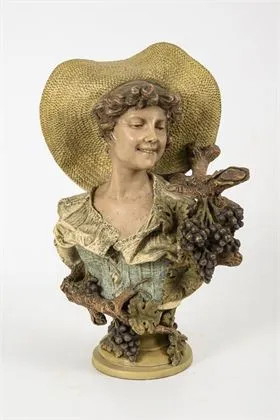 Buste "Vigneronne"/"Automne". Manufacture viennoise Friedrich Goldscheider
