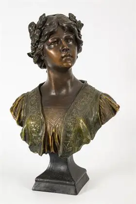 Buste d'une jeune femme avec couronne de laurier
