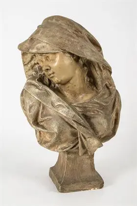 Buste Art nouveau d'une jeune dame aux yeux fermés