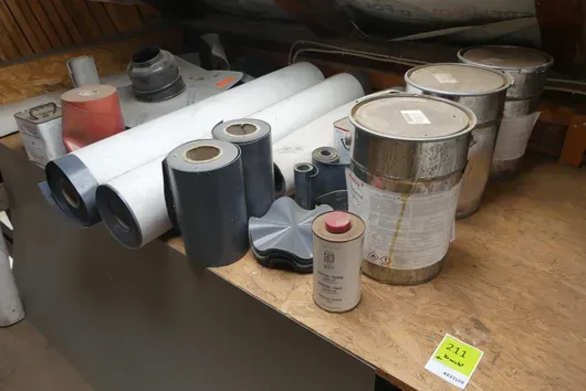 Partij aangebroken materialen
