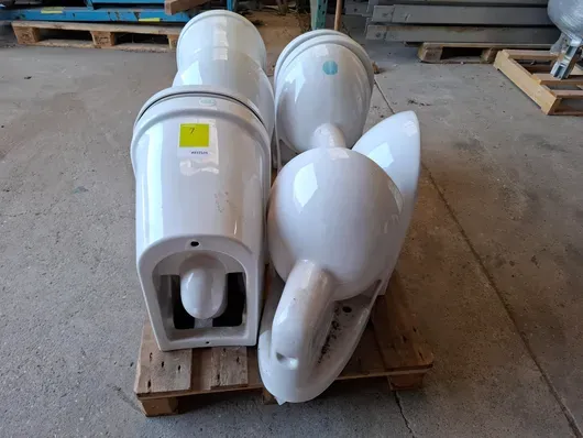 WC wiszące ceramiczne - różni producenci