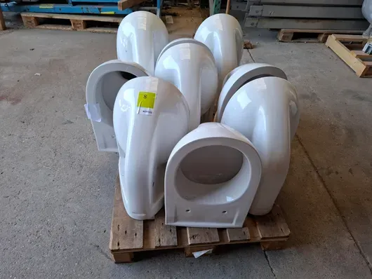 WC wiszące ceramiczne - różni producenci
