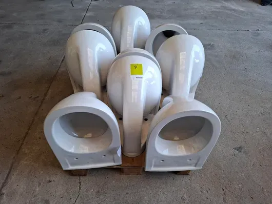 WC wiszące ceramiczne - różni producenci