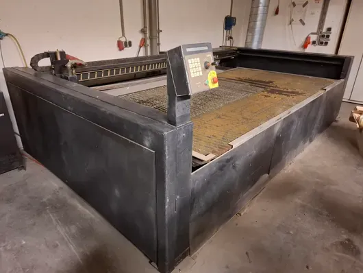 Table de découpe plasma
