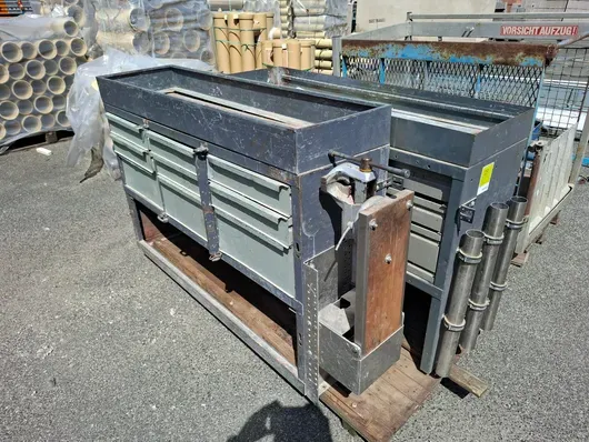 Vehicle equipment