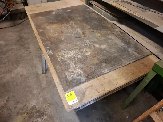 Welding table