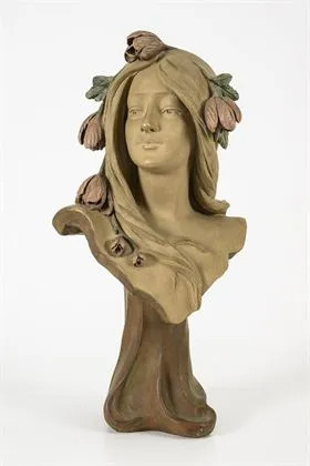 Buste Art nouveau d'une nymphe avec ornement de tulipes