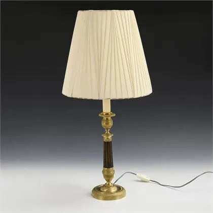 Stolní lampa