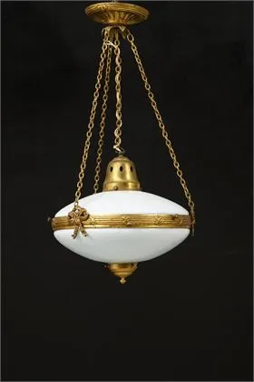 Plafondlamp in Empirestijl