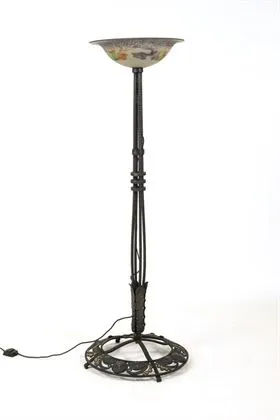 Lampadaire en fer forgé