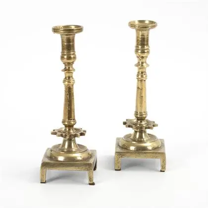 Paire de chandeliers baroques précoces