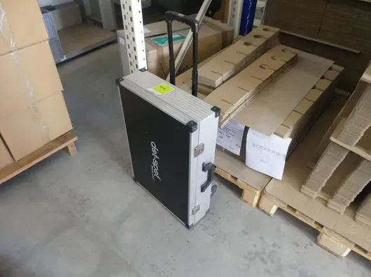 Valise à roulettes