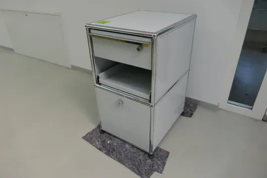 USM Haller Container