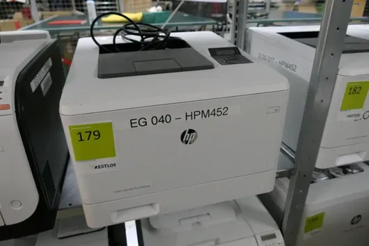 HP Color LaserJet Pro M452dn Drucker