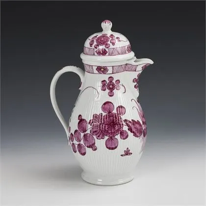 Koffiepot met schovenpatroon. Aelteste Volkstedter