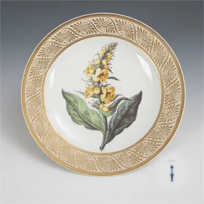 Biedermeier talíř s malbou květin. KPM Berlin
