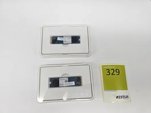 2x Western Digital 256GB SSD
