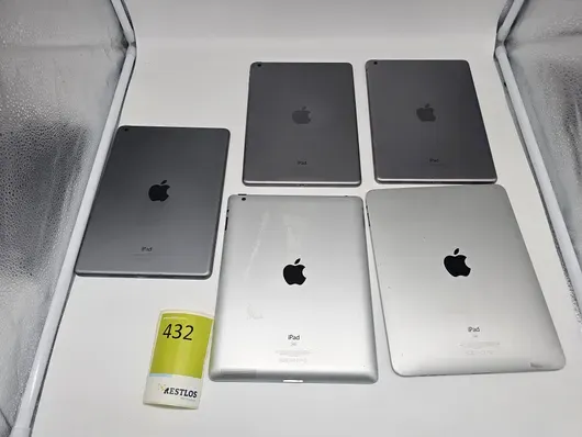 Sada iPadů