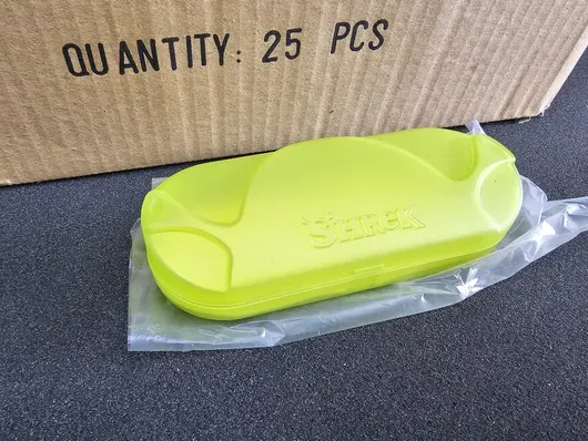 25x étui à lunettes Shrek