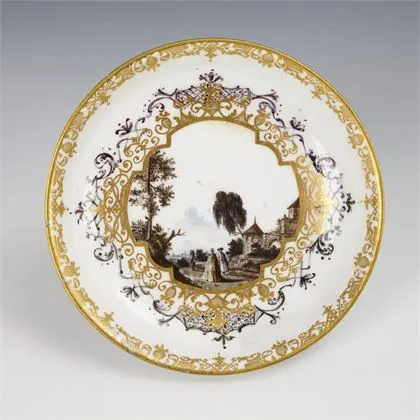 Barok schoteltje met landschapsschildering. Meissen