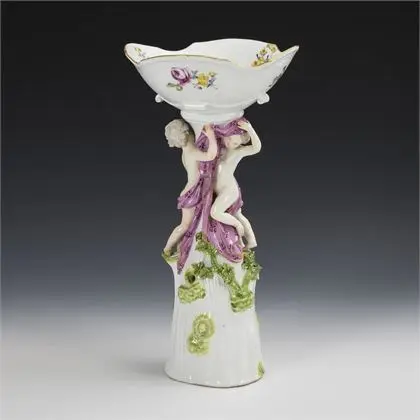 Barokke tafelstuk met amoretten. Meissen