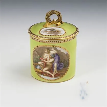 Empire dekselkop met mythologisch motief. Meissen