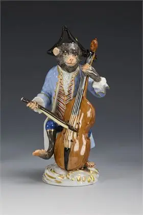 Aap als contrabassist. Meissen