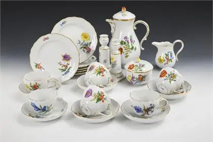 Koffieservies met bloemschildering. Meissen