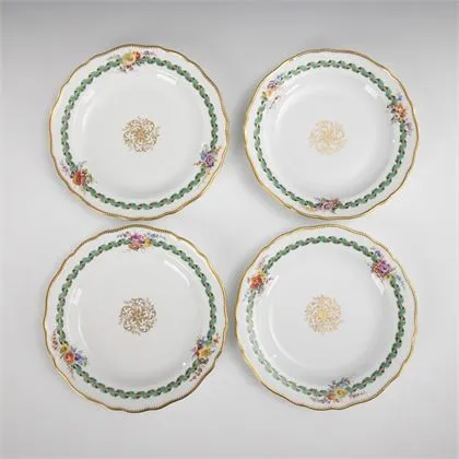 4 borden met bloemschildering en groen lint. Meissen