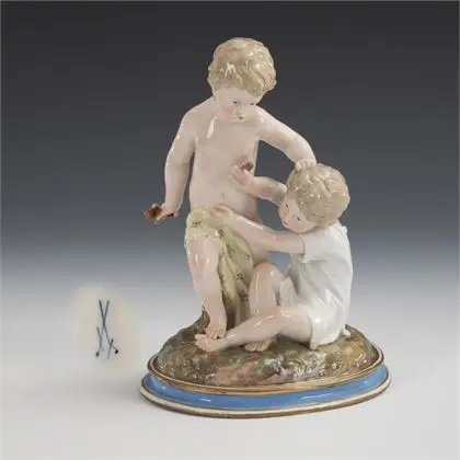 Putti-groep met vlinder. Meissen