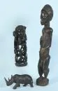 Afrikanische Figuren, 3 Stück – Holz, dunkel gebeizt, H= 11-62 cm, Nashorn, Lebensbaum und Ahnenfigur;