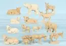 Figurines de crèche, 13 pièces - animaux – bois, H= 4-8 cm, âne, bœufs, éléphants