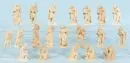 Krippenfiguren, 20 Stück – Holz, H= 8-12 cm, meist Hirten und Bauern;