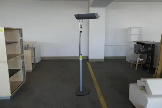 Lampa stojąca