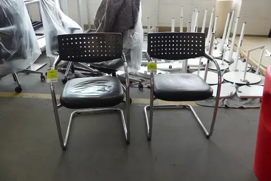 2x Vitra. - Cantileverstoel