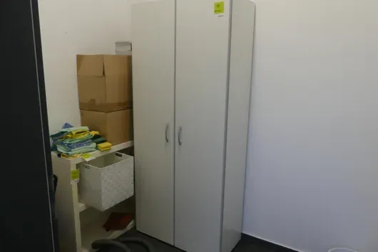 Szafa, z zawartością