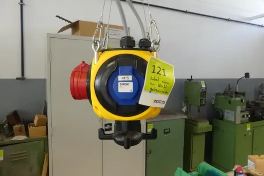 Hanging distributor