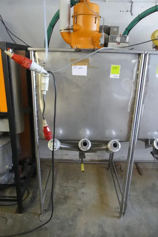 Probably granulate dryer and conveyor