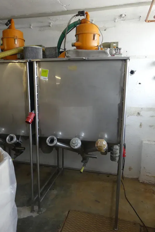 Probably granulate dryer and conveyor