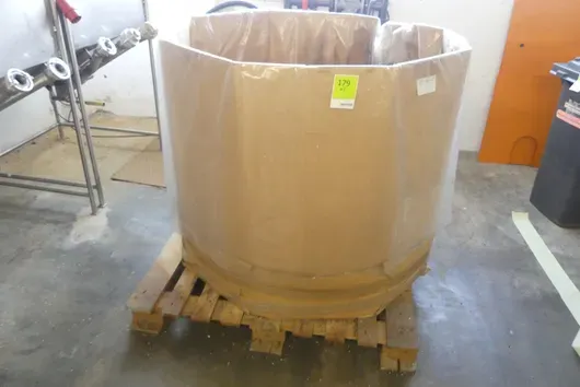 Container met granulaat