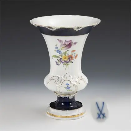 Pronkvaas "B-Form". Meissen