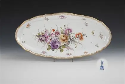 Visplateau met bloemschildering. Meissen