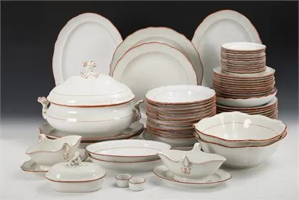 Umfangreiches Korallenrand-Speiseservice. Meissen