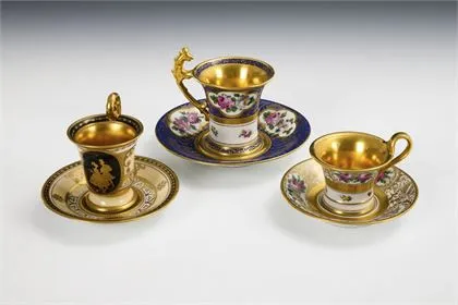 3 vitrinekopjes in Weense stijl. Lamm/Dresden