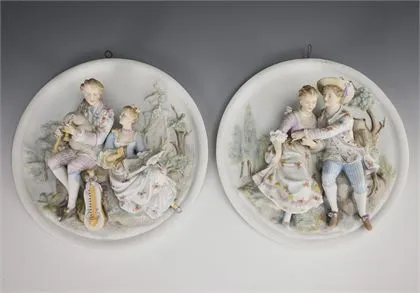 Paar figuratieve wandschilderingen met rococoparen