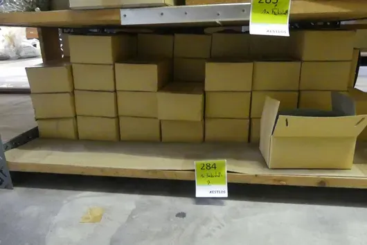 1x Vakinhoud partij bouten